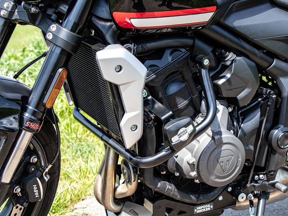 黑色引擎車身保險桿（含防摔保護墊）/ 適用於 Triumph Thruxton / R (2016-2024)