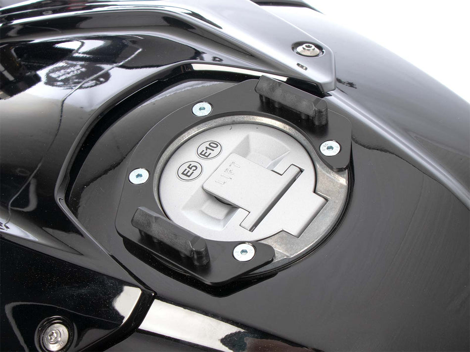 C-Bow 側箱支架 / 適用於 BMW M 1000 RR (2023-)