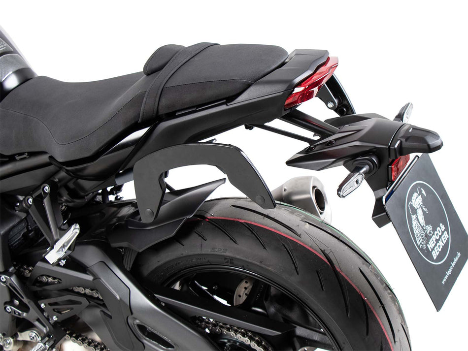 C-Bow 黑色 / 深灰色側箱支架 / 適用於 Yamaha MT-10 (2022-2024)