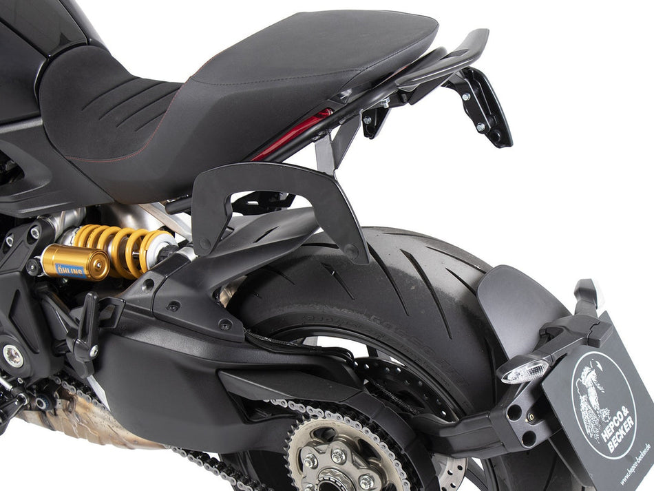 C-Bow 側箱支架 / 適用於 Ducati Diavel 1260 / S (2019-)