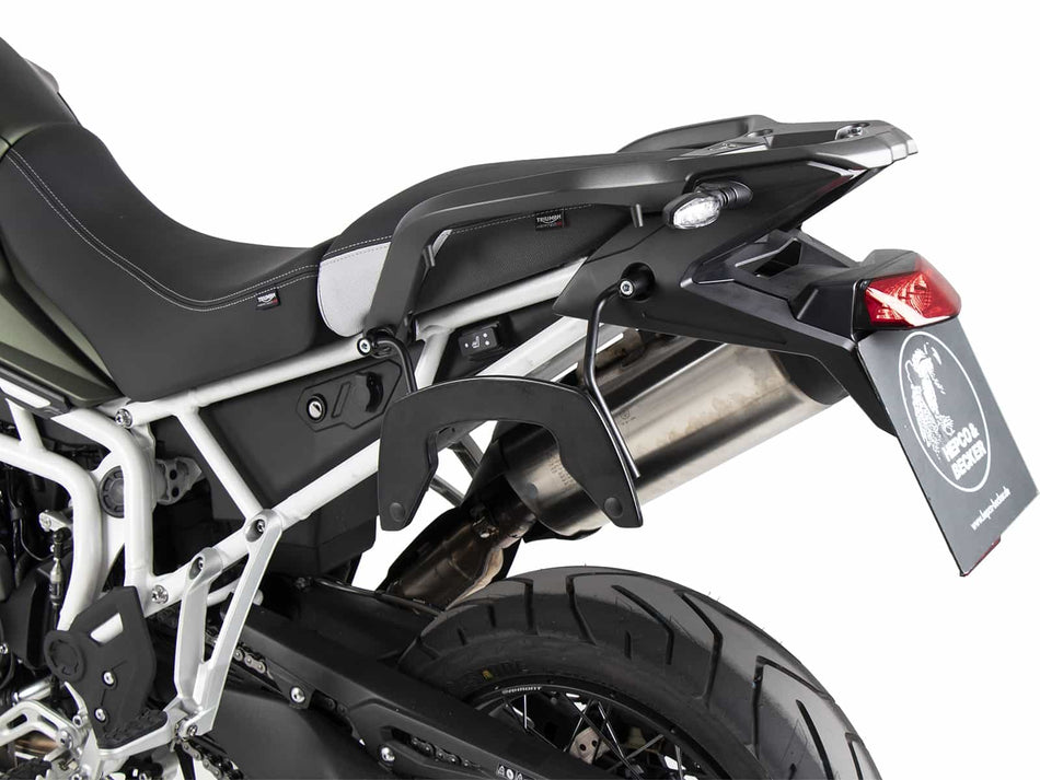 C-Bow 黑色側箱支架 / 適用於 Triumph Tiger 900 / Rally / GT / PRO (2020-2023)