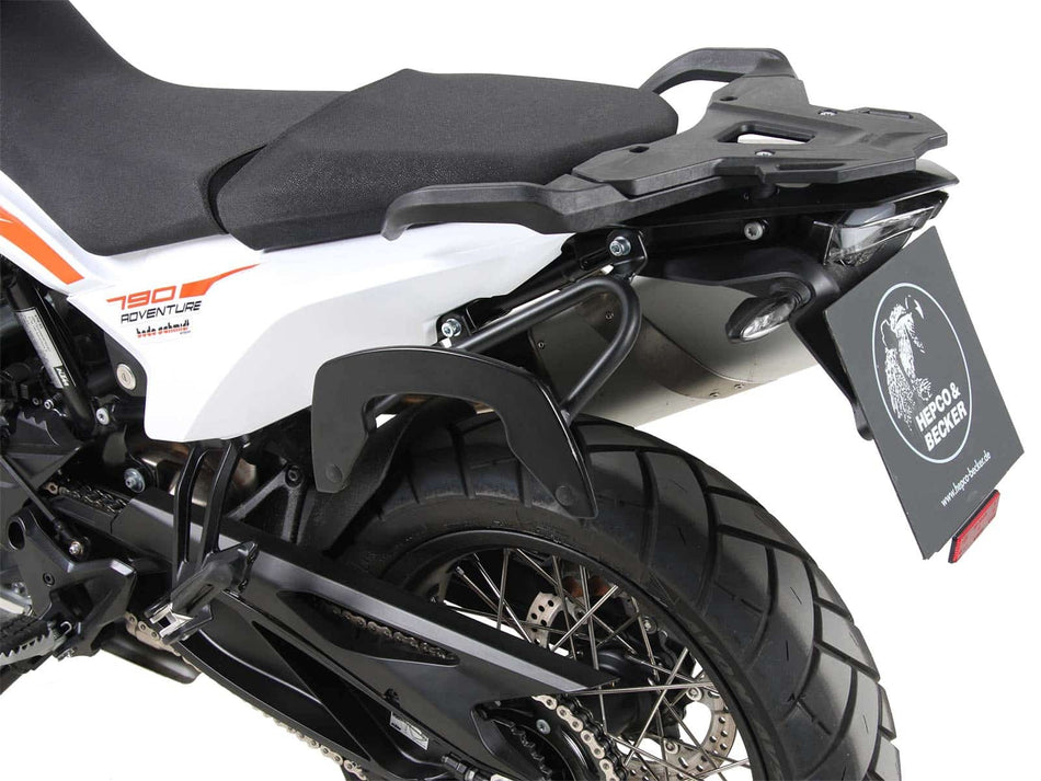 C-Bow 黑色側箱支架 / 適用於 KTM 890 Adv / R / Rally (2021-2022)