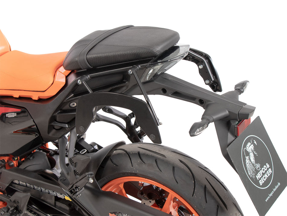 C-Bow 黑色側箱支架 / 適用於 KTM 390 Duke (2024-)