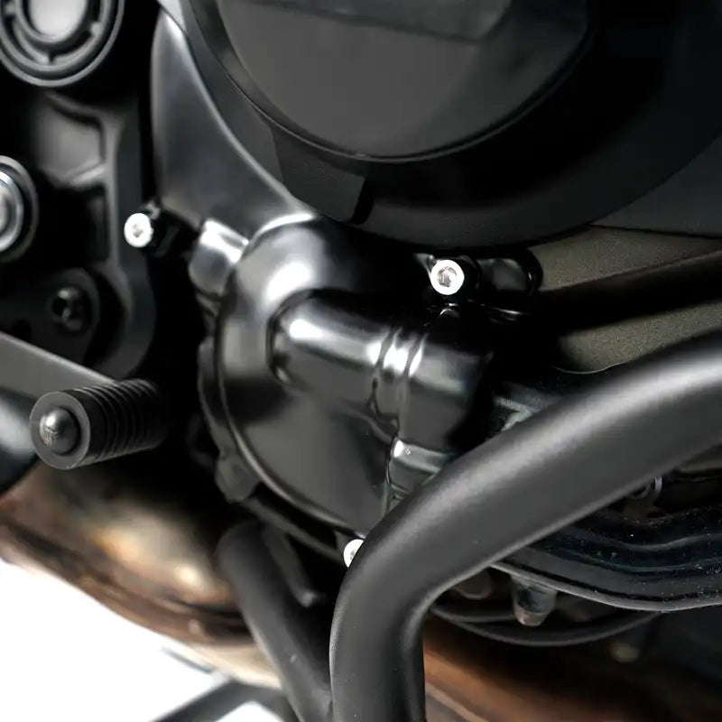 右側水泵護蓋 / 適用於 Yamaha MT-07 (2025)