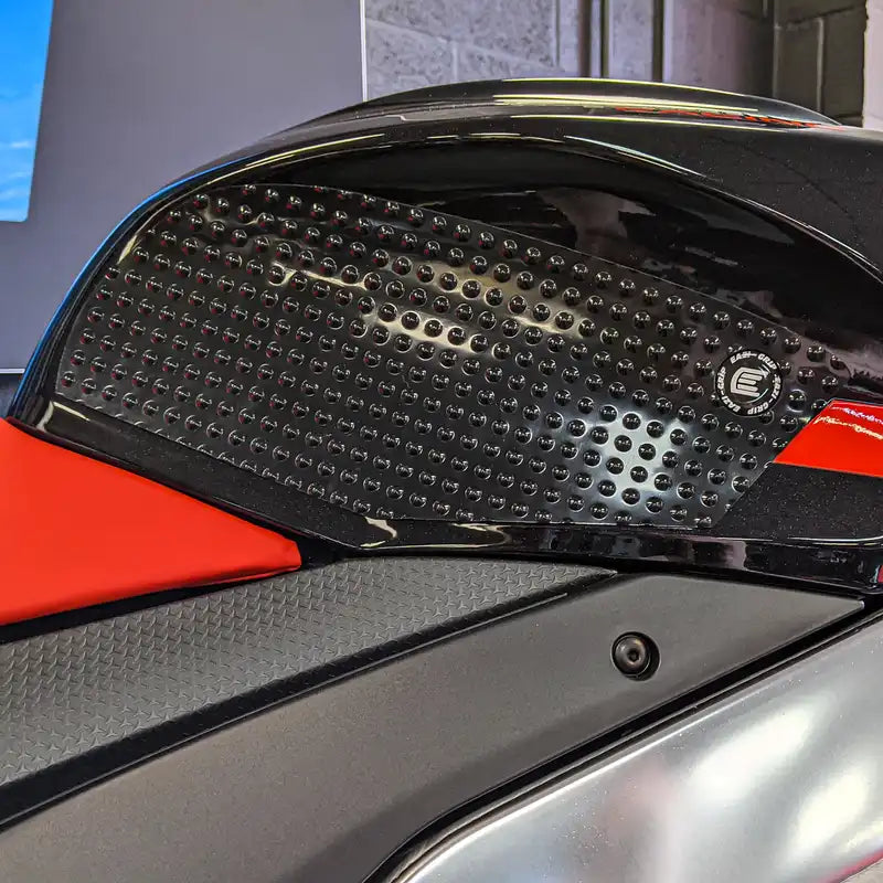 Eazi-Grip EVO 油箱防滑貼 / 適用於 Aprilia RSV4 / Tuono V4 1100 (2021-)