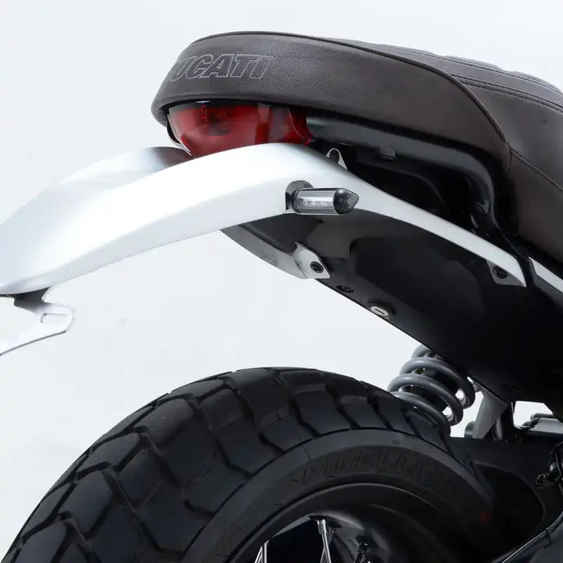 車牌架（拉絲不鏽鋼）/ 適用於 Ducati Scrambler Classic (2015-)