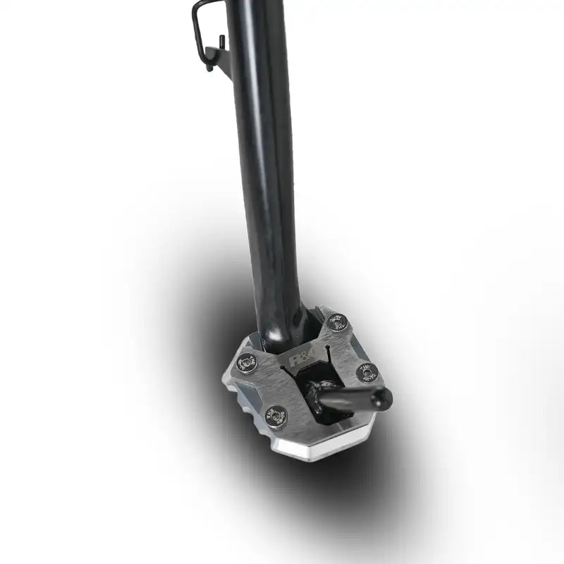 加大側柱座 / 適用於 Yamaha MT-09 (SP) (2021-2023) / Tracer 9 (GT) (2021-2024) / XSR 900 (2022-2024)