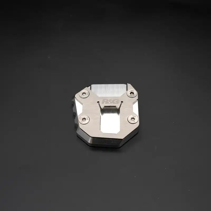 加大側柱座 / 適用於 Yamaha MT-09 (SP) (2021-2023) / Tracer 9 (GT) (2021-2024) / XSR 900 (2022-2024)