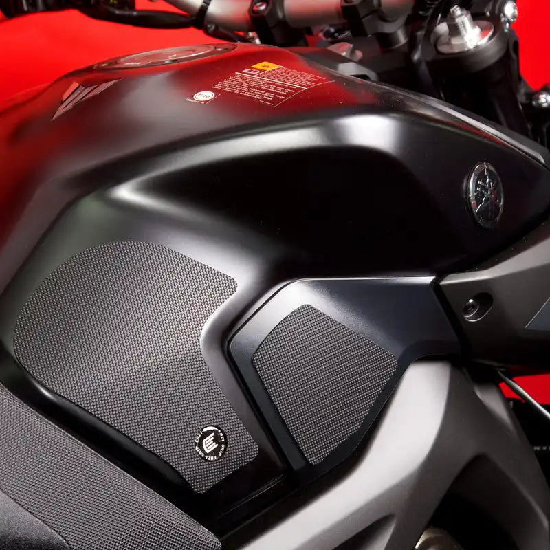 Eazi-Grip PRO 黑色油箱止滑貼 / 適用於 Yamaha MT-07 (2013-2020)