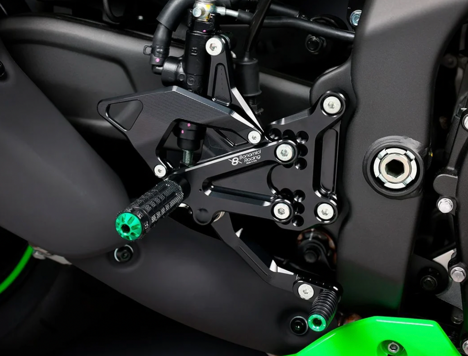 KAWASAKI ZX-4R / RR (2023-2024) 可調式腳踏組|標準 / 反打皆適用